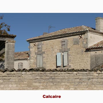 Encadrement de porte et seuil en pierre