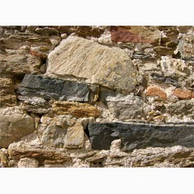 Minéralité du bâti : gneiss et terre