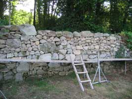 le "chapeau" par dessus